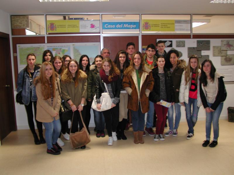 Visita al Instituto Geográfico Nacional de los estudiantes de bachillerato de los institutos de enseñanza secundaria Pando de Oviedo y Calderón de la Barca de Gijón.